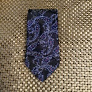 Cremieux Collection Black Silk Paisley Necktie Hand Made (0315)